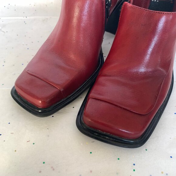 Diba Vtg Y2K Red Square Toe Flat Toe Box Block Heel Loafers Zip Side - Sz 8.5 - Picture 8 of 15